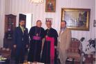 Der Nuntius Exzellenz Dr Edmond Farhat besucht zu Ostern die syrisch-orthodoxe Gemeinde in der Kirche und den Chorepiskopos in seinem Amt